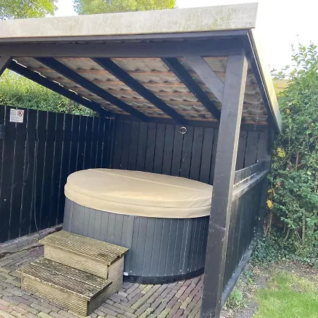 In Netherlands With Hot Tub & Garden *