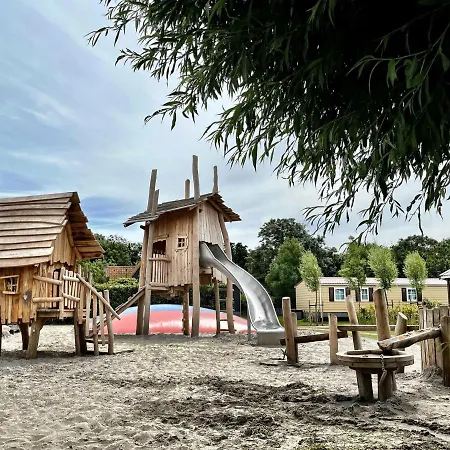 In Netherlands With Hot Tub & Garden Βίλα Hippolytushoef