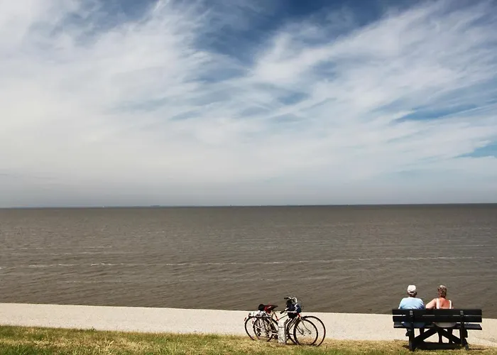 In Netherlands With Hot Tub & Garden