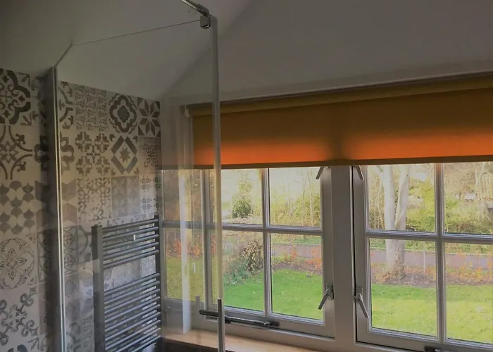 In Netherlands With Hot Tub & Garden *