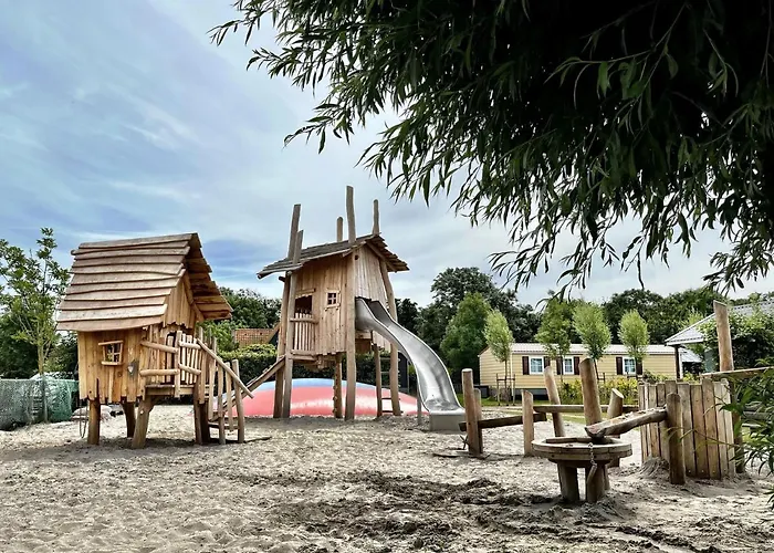 In Netherlands With Hot Tub & Garden Villa Hippolytushoef