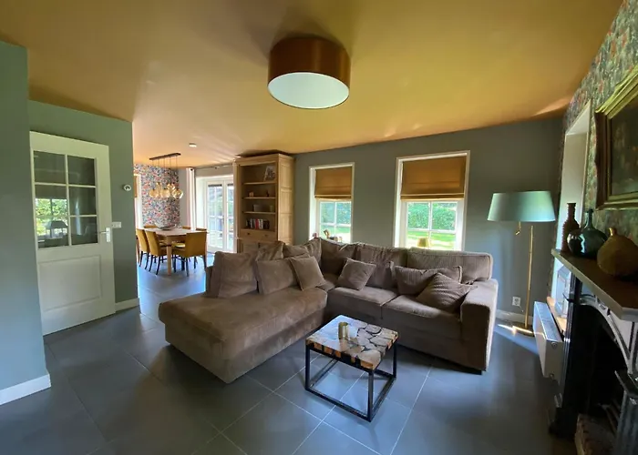 In Netherlands With Hot Tub & Garden Hippolytushoef